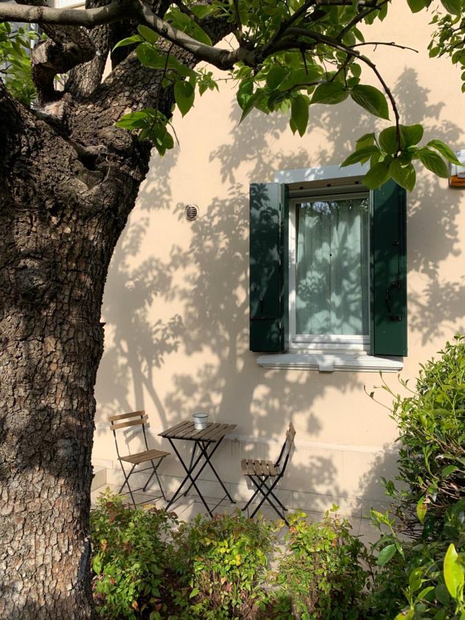 Clara'S Place Lägenhet Mestre Exteriör bild